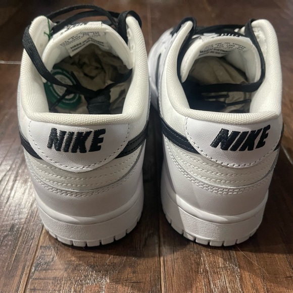 Nike Dunk Low Reverse Panda - Picture 3 of 4